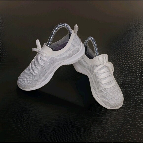 Skechers Womens Ultra Flex Salutations Athletic Shoes White Sz 7 - Picture 1 of 7